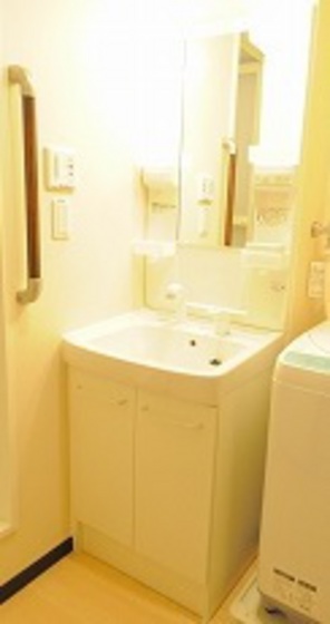 洗面設備　※別部屋の写真です