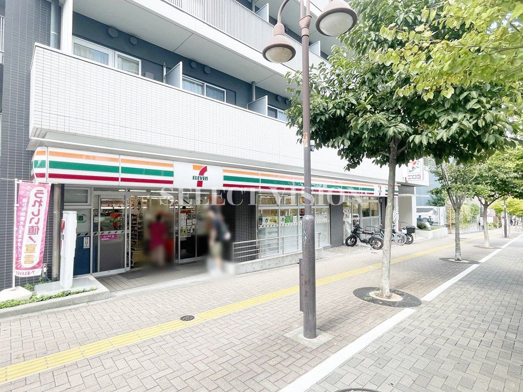 コンビニ　セブンイレブン新宿上落合3丁目山手通り店（コンビニ）まで130m