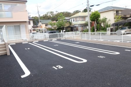 駐車場　駐車場