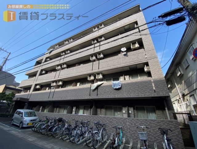 建物外観　周辺にスーパー・家電量販店も揃っています