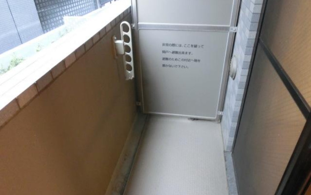 バルコニー