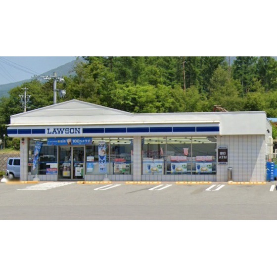コンビニ　ローソン西軽井沢中央店（コンビニ）まで176m