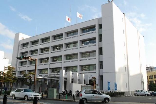 役所　厚木市役所（役所）まで125m