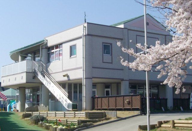 幼稚園・保育園　みどり幼稚園（幼稚園・保育園）まで130m