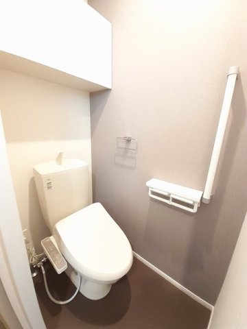 トイレ　トイレもきれいです