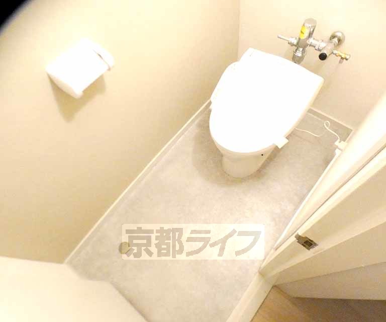 トイレ　清潔感あるトイレです