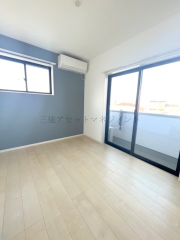 MELDIA関原2丁目No.19の居間写真