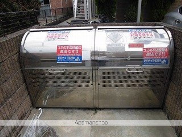レオパレスドゥエル上用賀Bの外観写真
