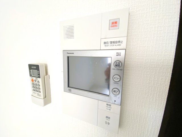 セキュリティ　モニター付きインターフォン