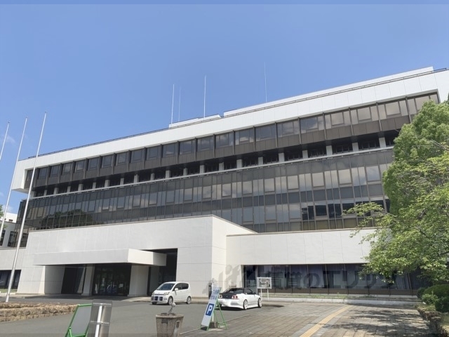 役所　奈良市役所（役所）まで450m