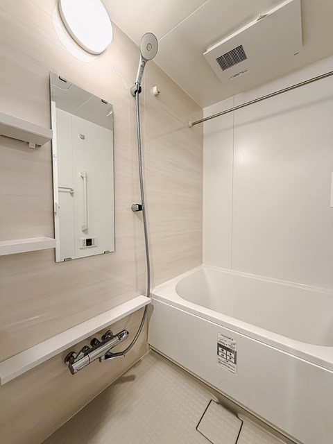 バス・シャワールーム　※写真は同タイプ住戸です。