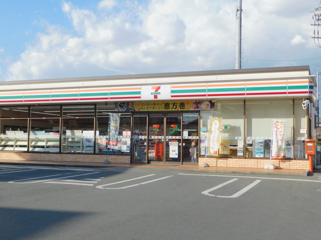 コンビニ　セブンイレブン三島大場駅前店（コンビニ）まで867m