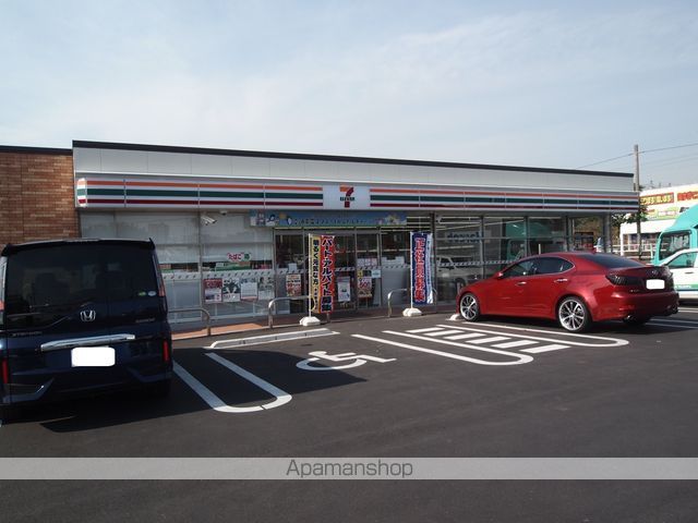 コンビニ　セブン－イレブン東海市東海町３丁目店（コンビニ）まで583m