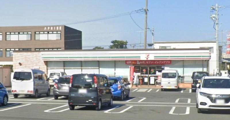 コンビニ　セブンイレブン浜松中島3丁目店（コンビニ）まで268m
