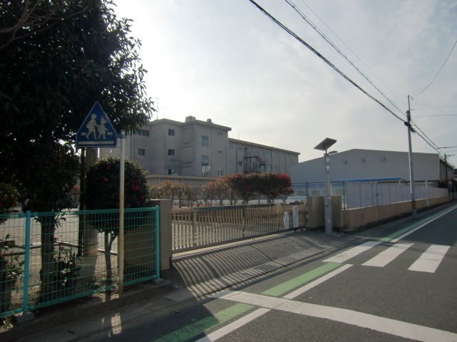 小学校　浜松市立相生小学校（小学校）まで550m