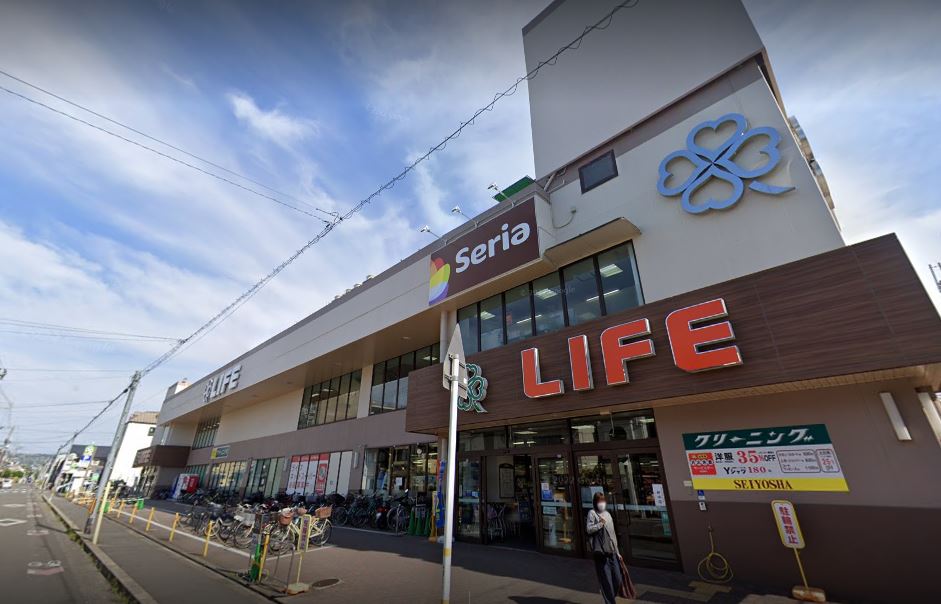 スーパー　ライフ壬生店（スーパー）まで520m