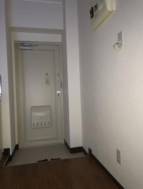 玄関　☆同間取り別部屋参考写真☆