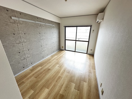 居室・リビング　※別部屋の写真です
