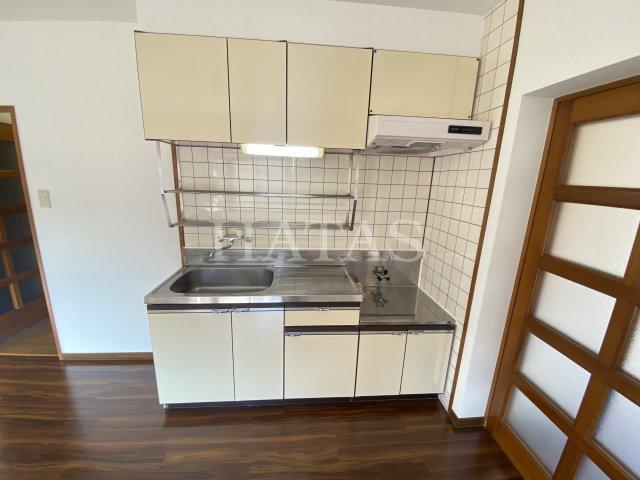 キッチン　同物件別部屋です。