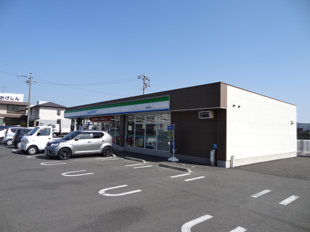 コンビニ　ファミリーマート 掛川富部店（コンビニ）まで244m