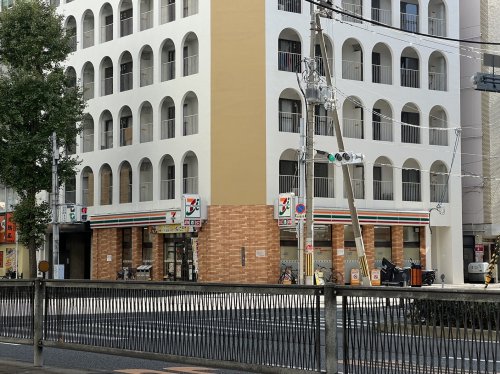 コンビニ　セブンイレブン 大阪江之子島1丁目店（コンビニ）まで312m