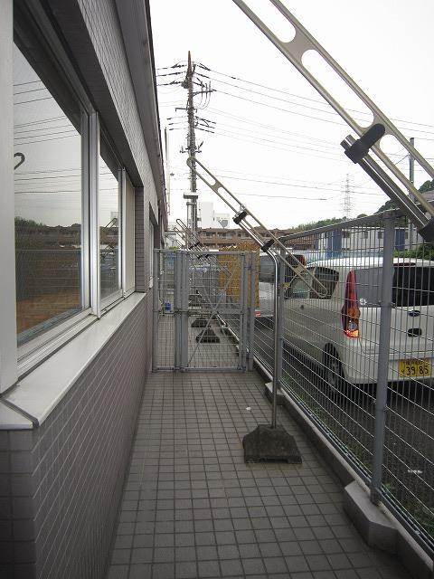 バルコニー　テラス