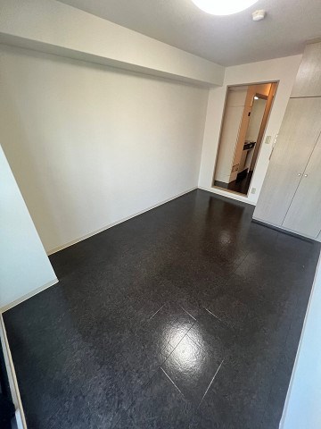 その他部屋・スペース　広くて明るい寝室
