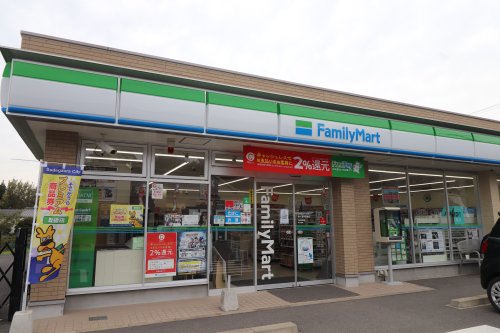 コンビニ　ファミリーマート 袖ヶ浦奈良輪店（コンビニ）まで765m