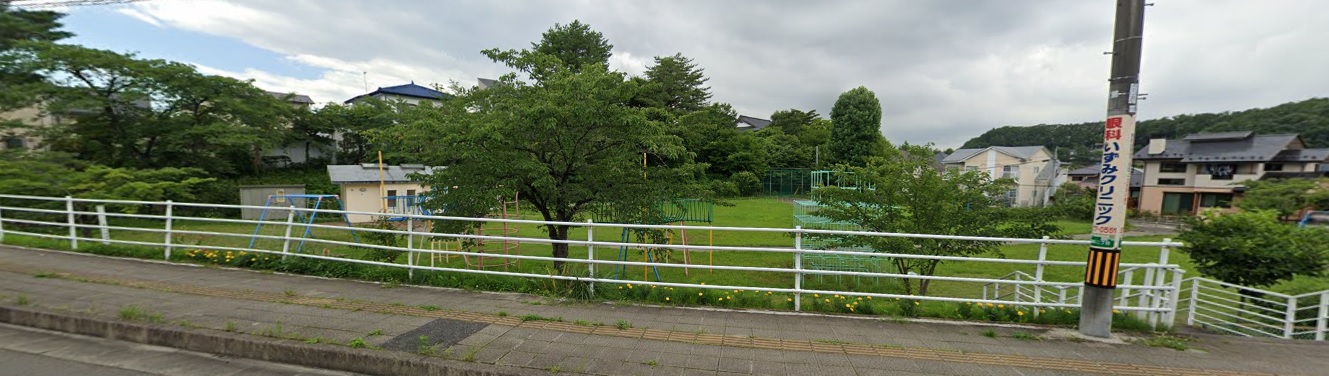 その他　隣は広い公園があります！ペット可物件なので散歩に◎！