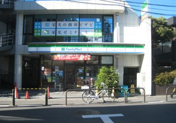 コンビニ　ファミリーマート 常盤台二丁目店（コンビニ）まで603m