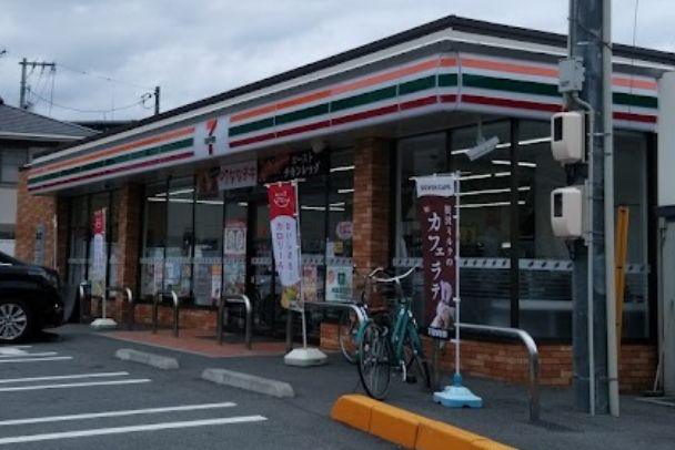 コンビニ　セブンイレブン 広島古市1丁目店（コンビニ）まで465m