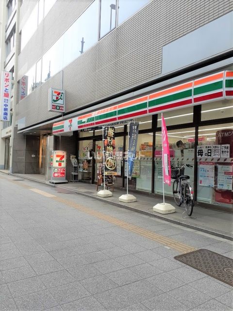 コンビニ　セブンイレブン台東浅草橋３丁目店（コンビニ）まで840m