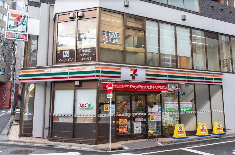 コンビニ　セブンイレブン 東池袋4丁目店（コンビニ）まで375m