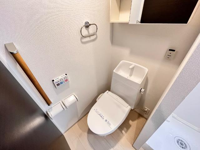 トイレ　シャワー付トイレ