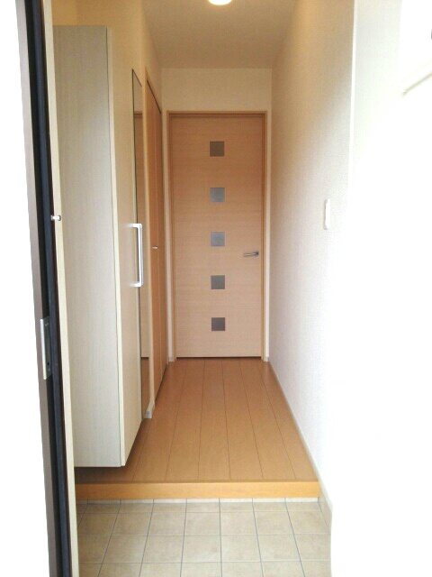 玄関　福岡の賃貸ならトーマスリビング原田店へ