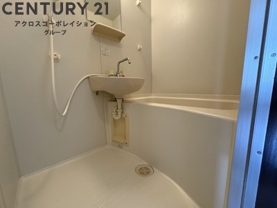 バス・シャワールーム　バストイレ別でオススメです！
