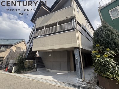 建物外観　宅配ボックス完備☆