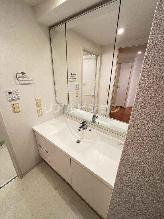 洗面設備　別号室の参考写真です。