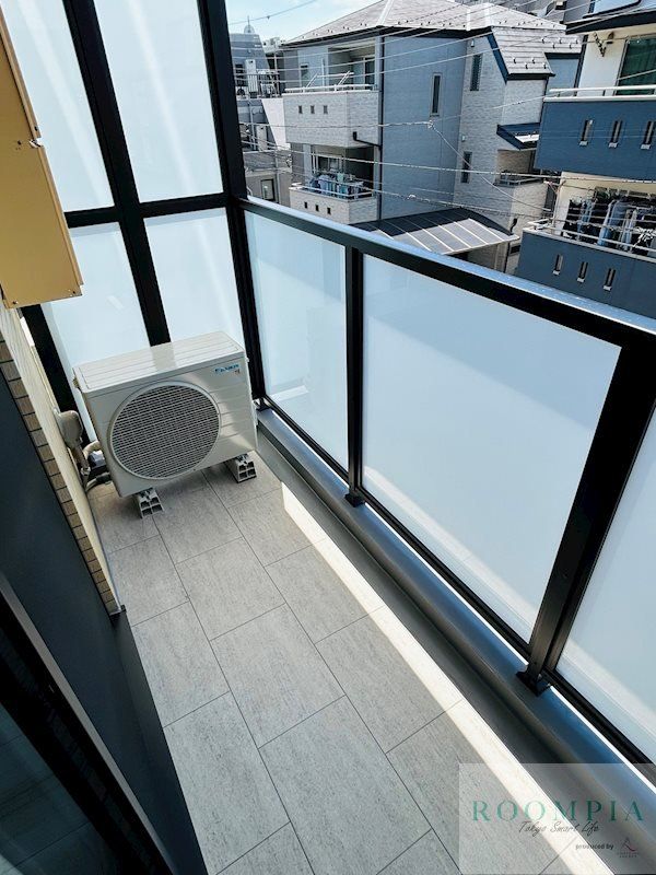 バルコニー　※同タイプの別のお部屋です。