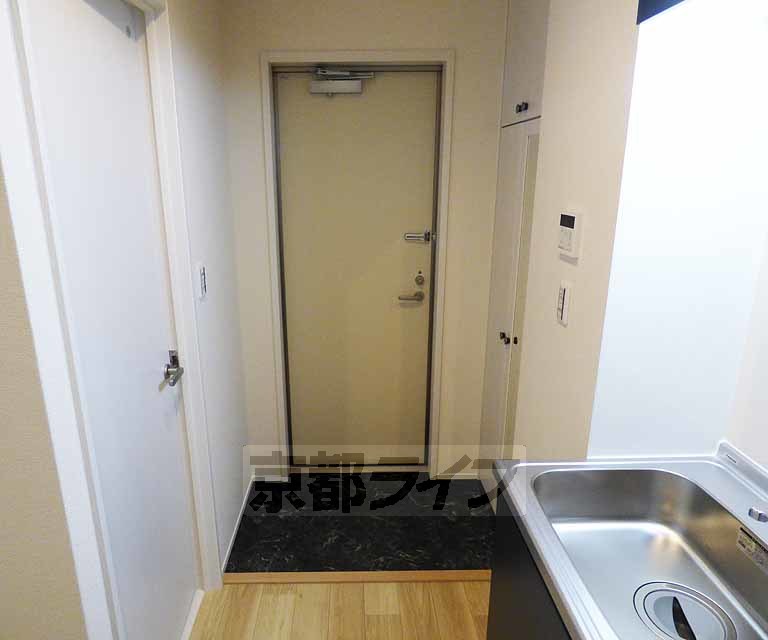 玄関　広々とした玄関です。