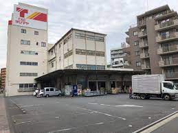 スーパー　タジマヤ 上野支店（スーパー）まで338m