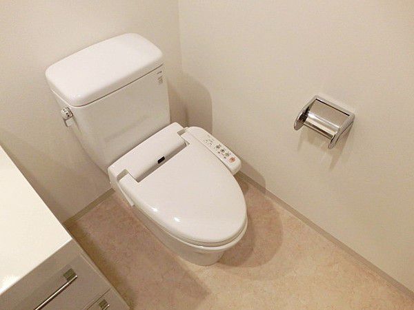 トイレ　※別部屋の参考写真です。