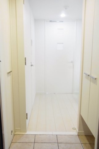 玄関　（別タイプ参考写真）スカイコート茗荷谷壱番館　文京区白山３