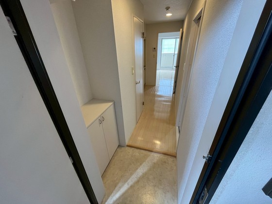 玄関　※別部屋の写真です