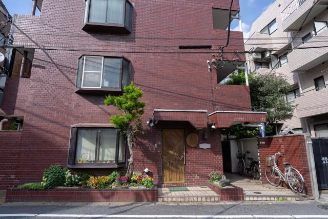 建物外観　外観は落ち着いています