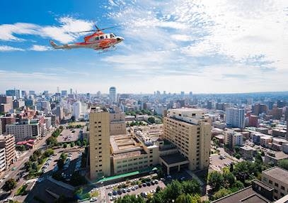 病院　札幌医科大学附属病院（病院）まで566m