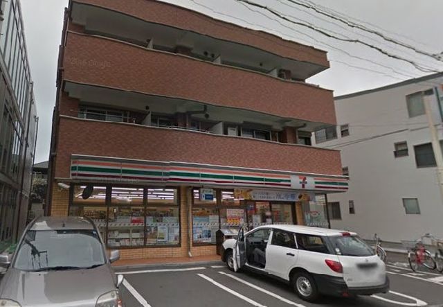 コンビニ　セブンイレブン鶴見市場東中店（コンビニ）まで580m