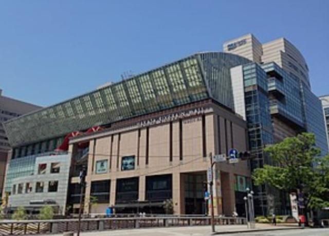 ショッピングセンター　博多リバレインモールby　TAKASHIMAYA（ショッピングセンター）まで229m