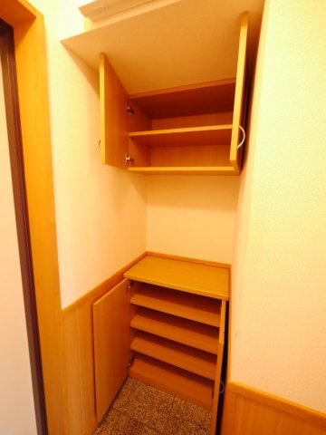グレイスメゾンIIの玄関写真