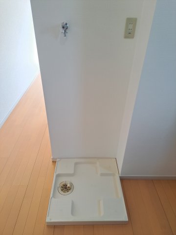 その他　室内洗濯機置場です